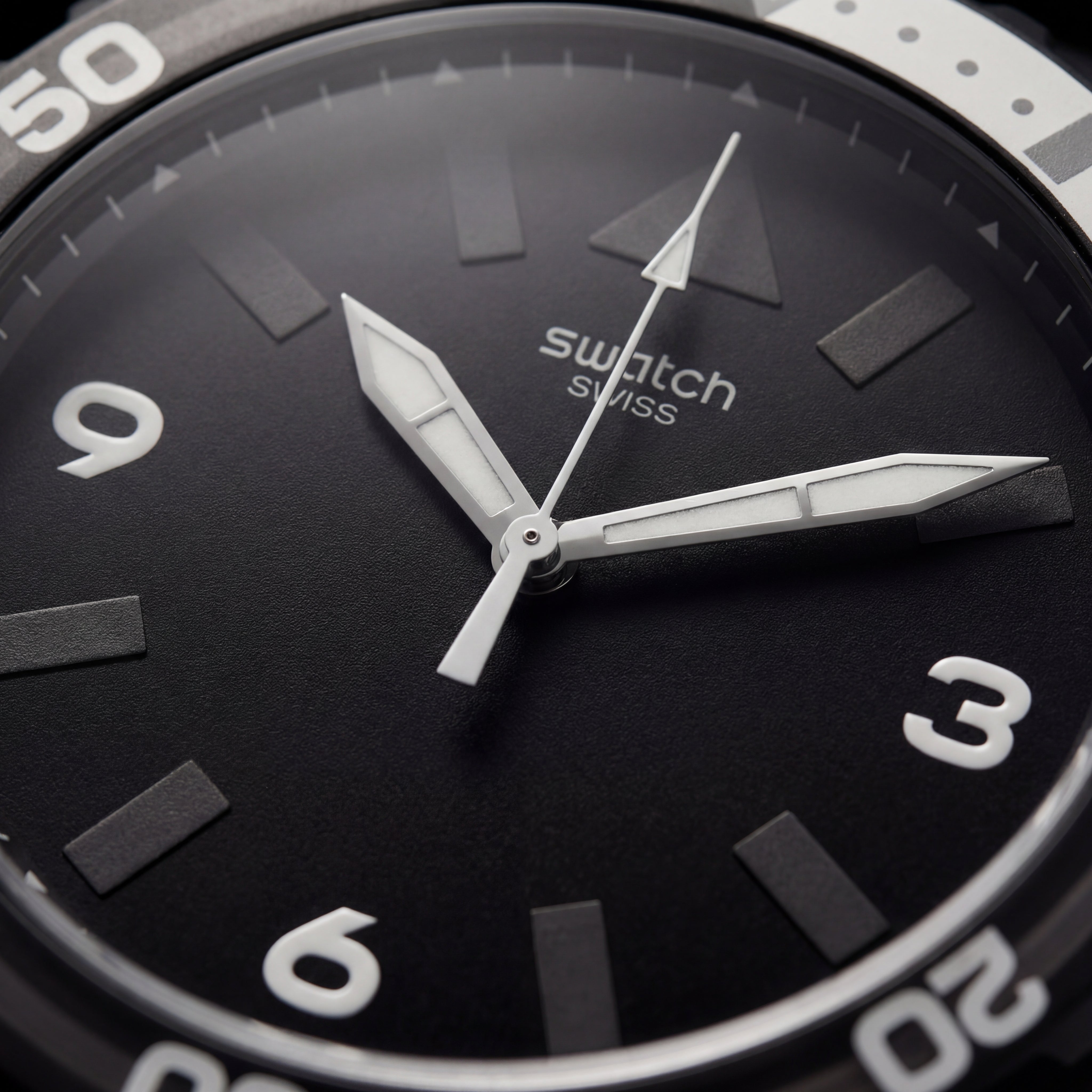 All-Black Sport Men’s Watch with Silicone Strap