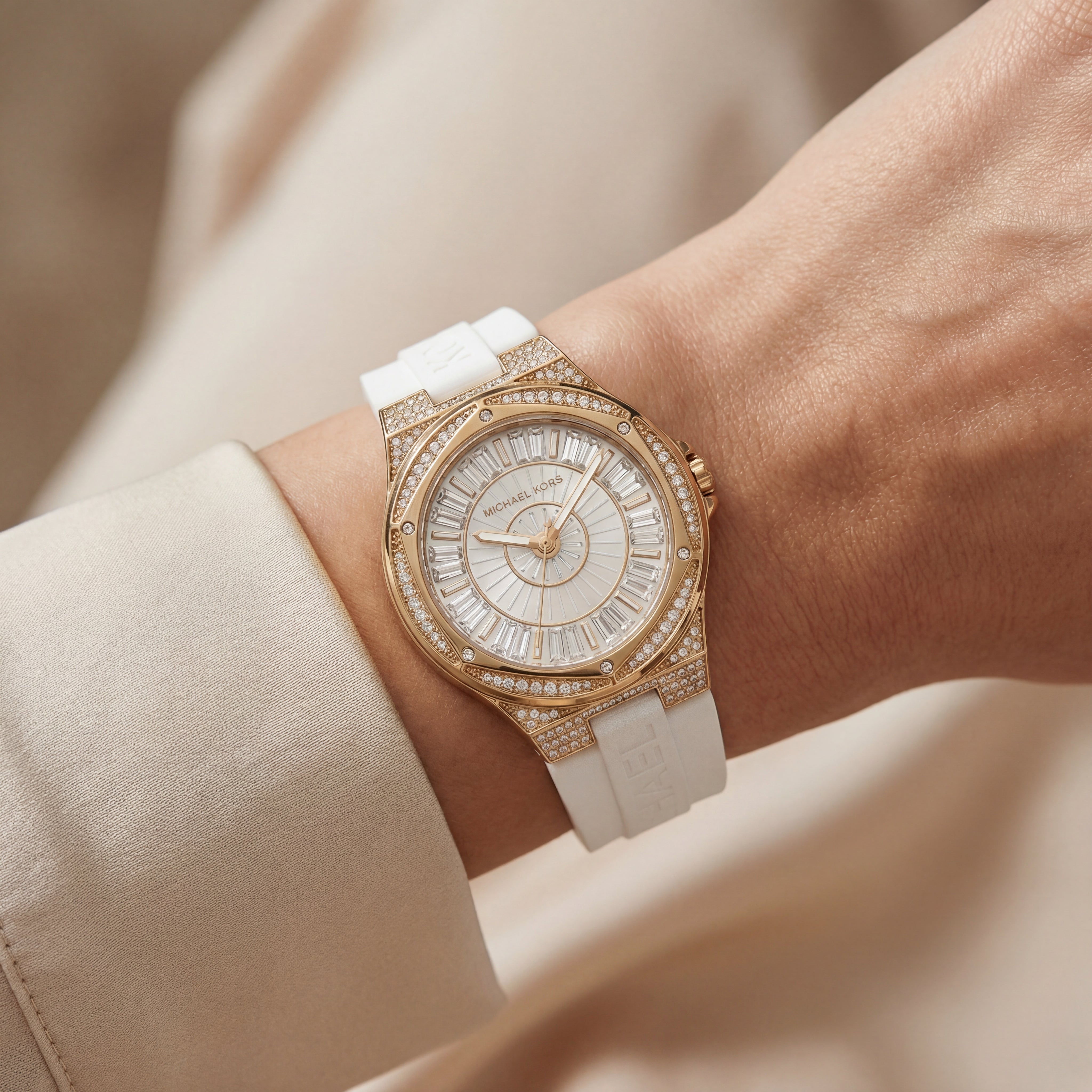 Crystal Halo Gold Sport Watch – White Signature Strap Edition