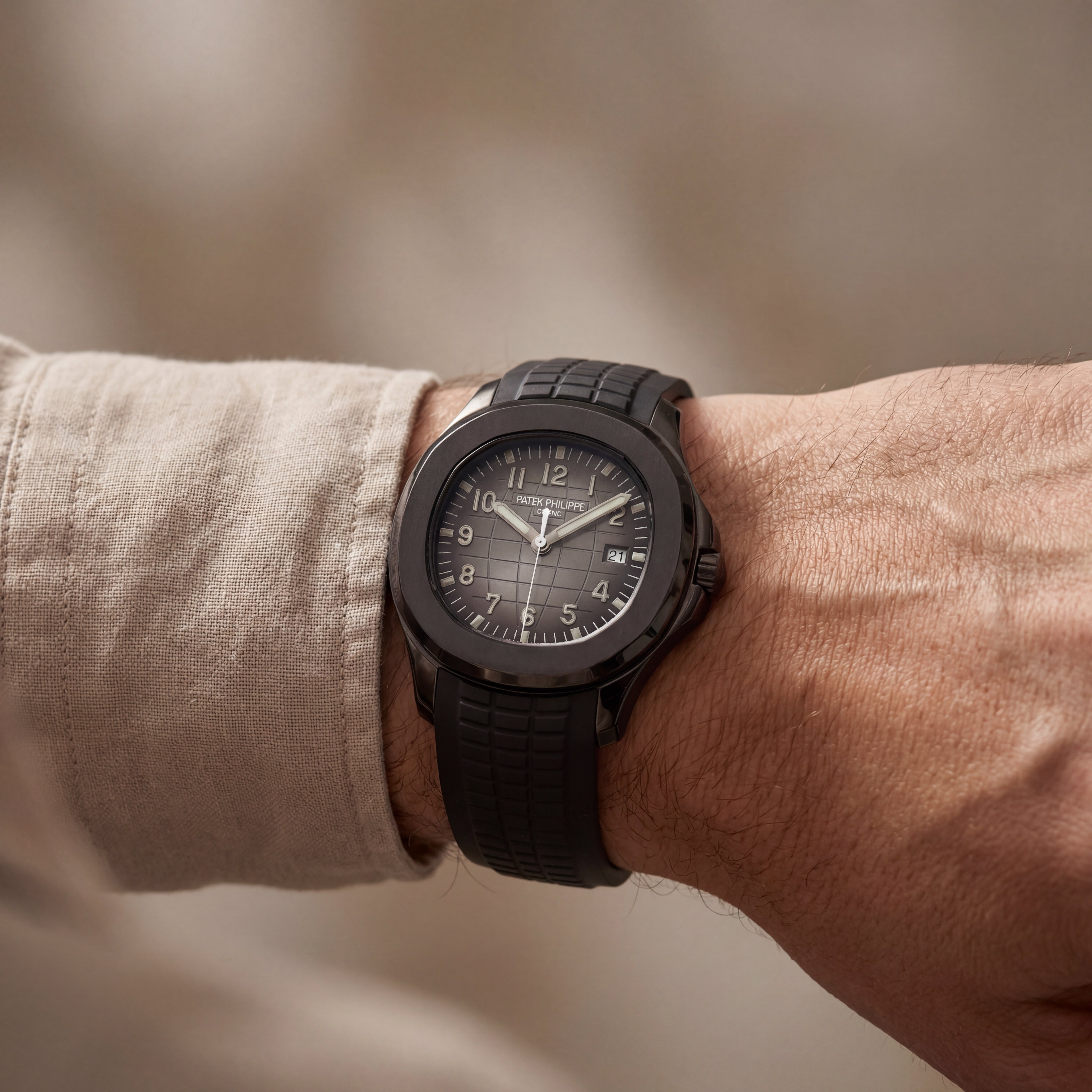 Luxury Black Sport Watch Matte Black Steel Case Charcoal Grid Dial Premium Rubber Strap Watch – Men