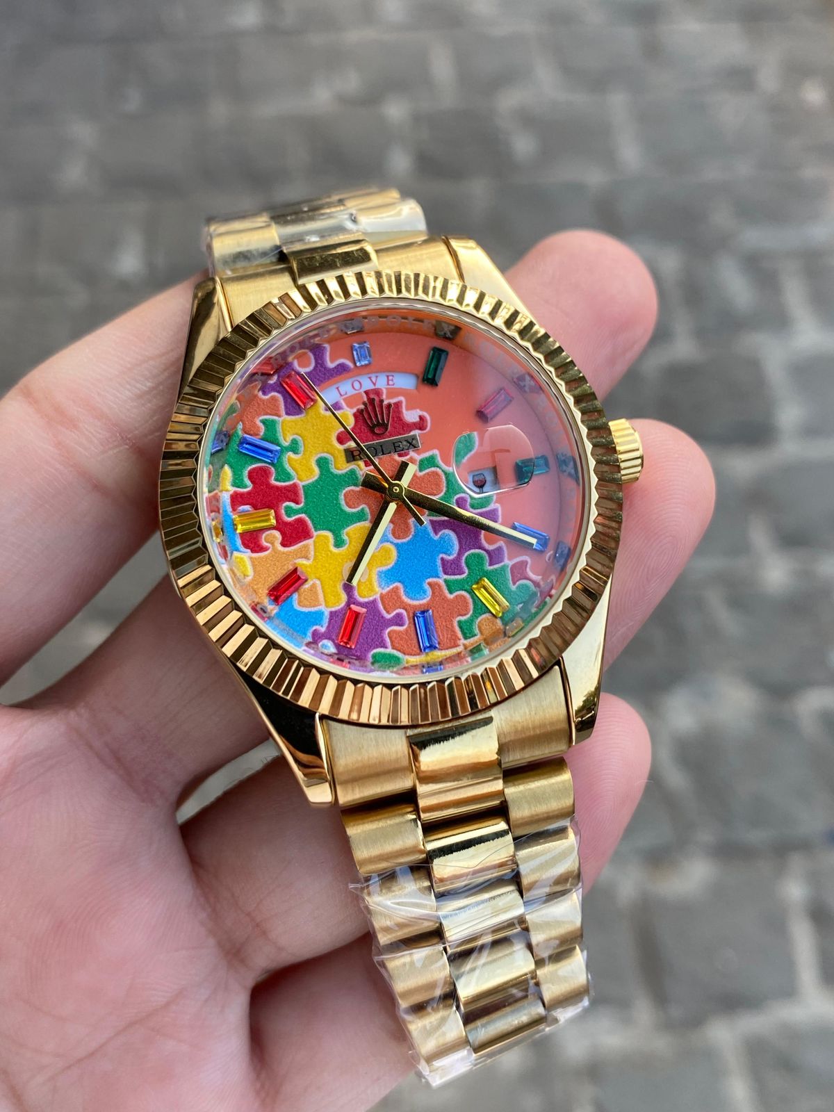 Premium Gold Stainless Steel Watch Orange Multicolor Puzzle Dial Fluted Bezel Statement Luxury Watch – Men