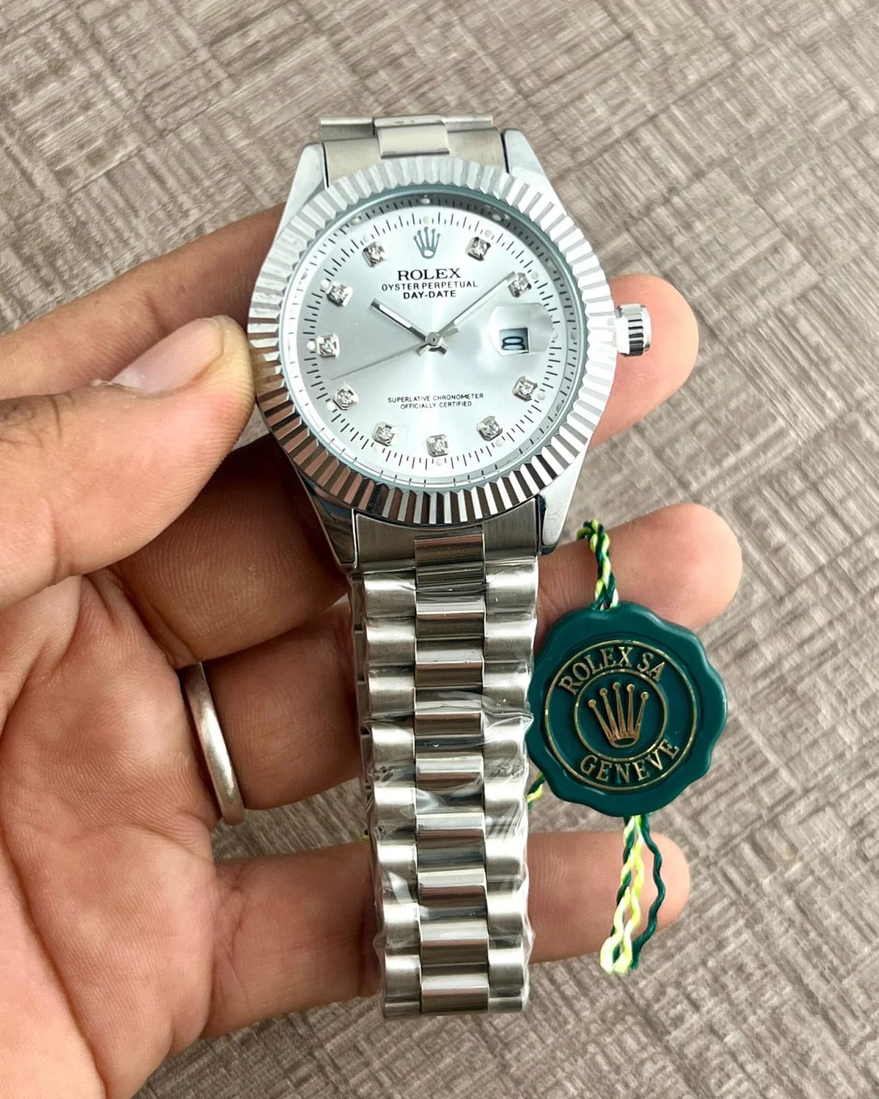 Premium Silver Luxury Watch Ice Silver Dial Diamond Style Hour Markers Fluted Bezel Jubilee Bracelet Classic Luxury Watch – Men