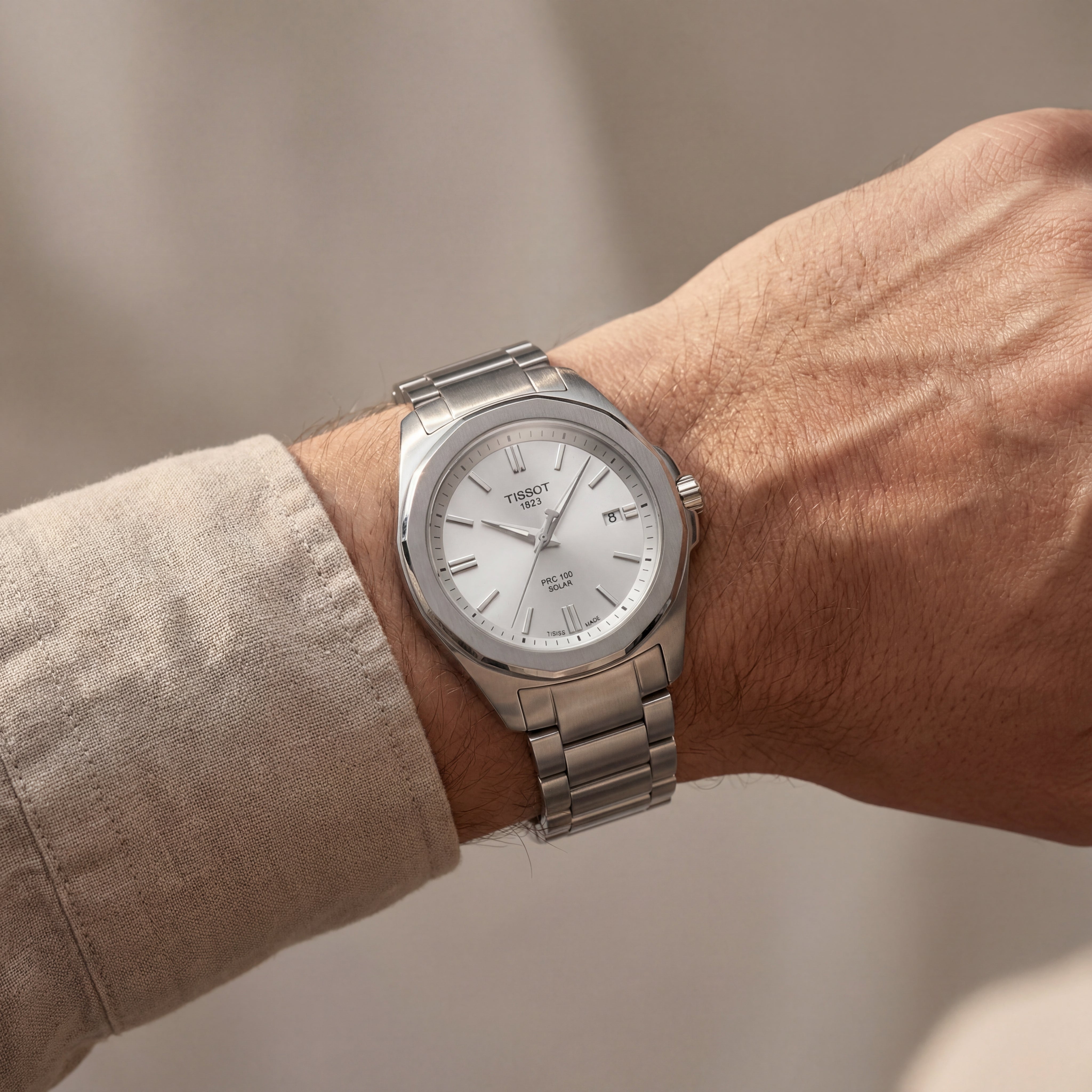 Minimal Silver Solar Quartz Steel Dress Watch