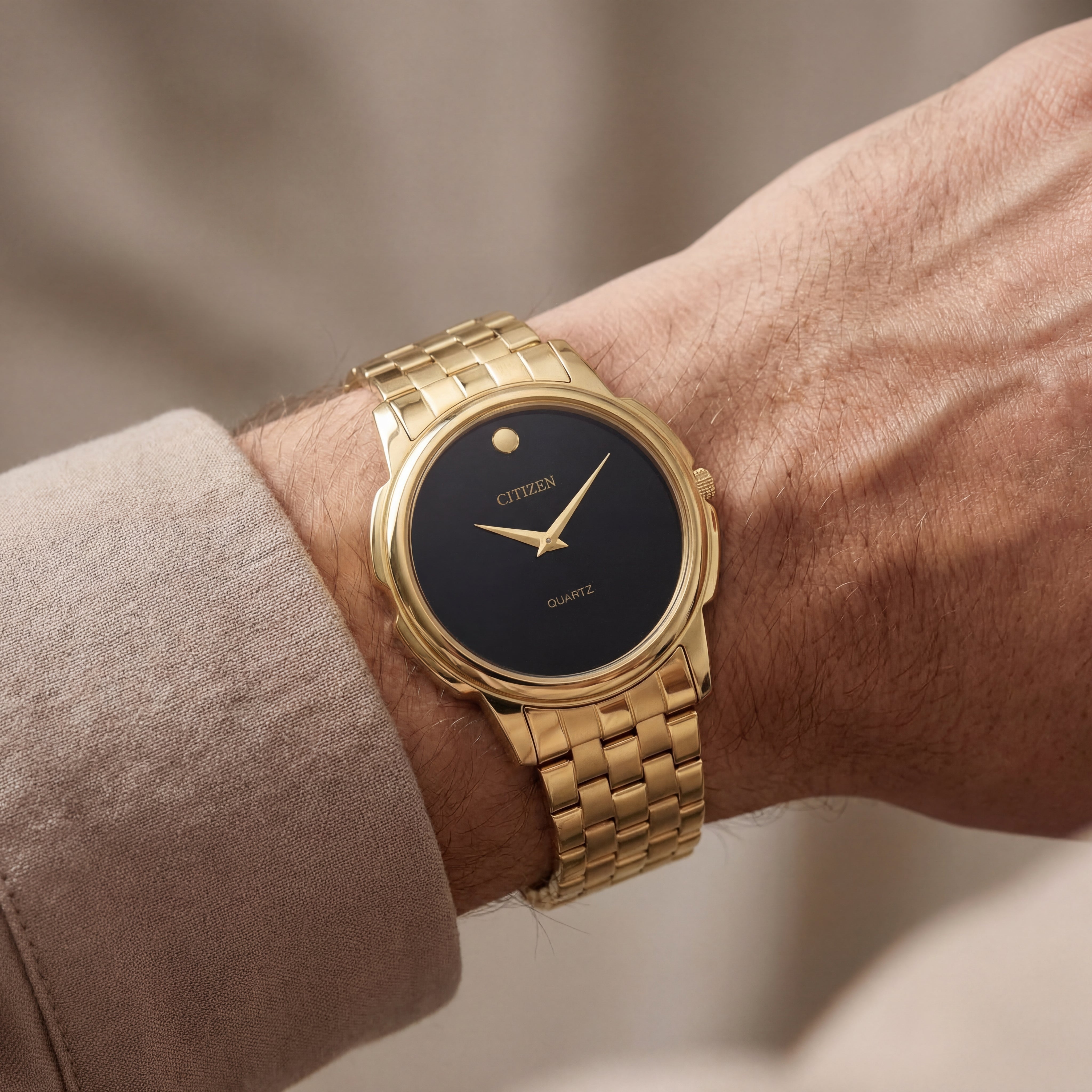 Luxury Gold Stainless Steel Minimalist Watch Black Dial Slim Hands Quartz Dress Watch – Men