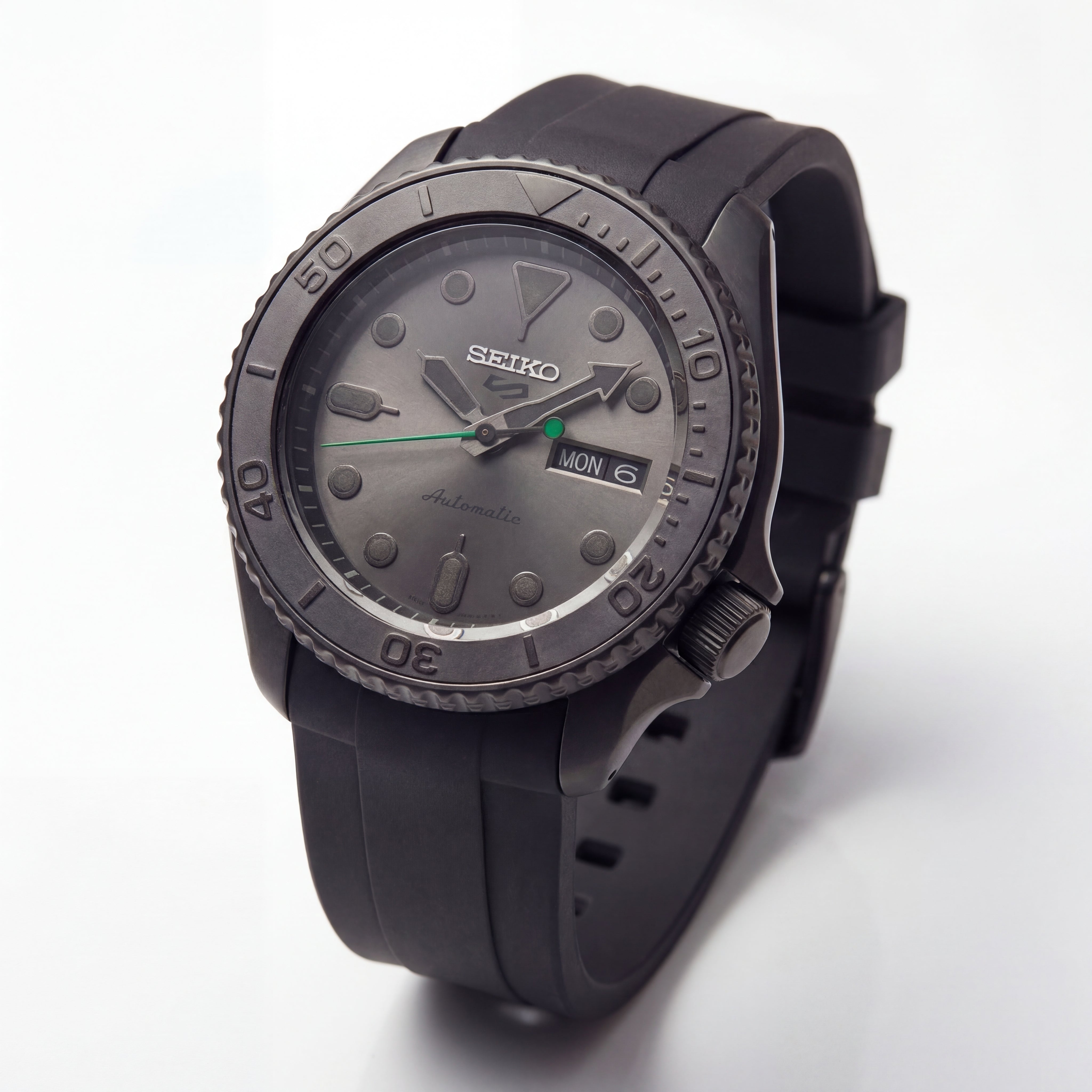 All-Black Automatic Dive Men’s Watch with Matte Grey Dial