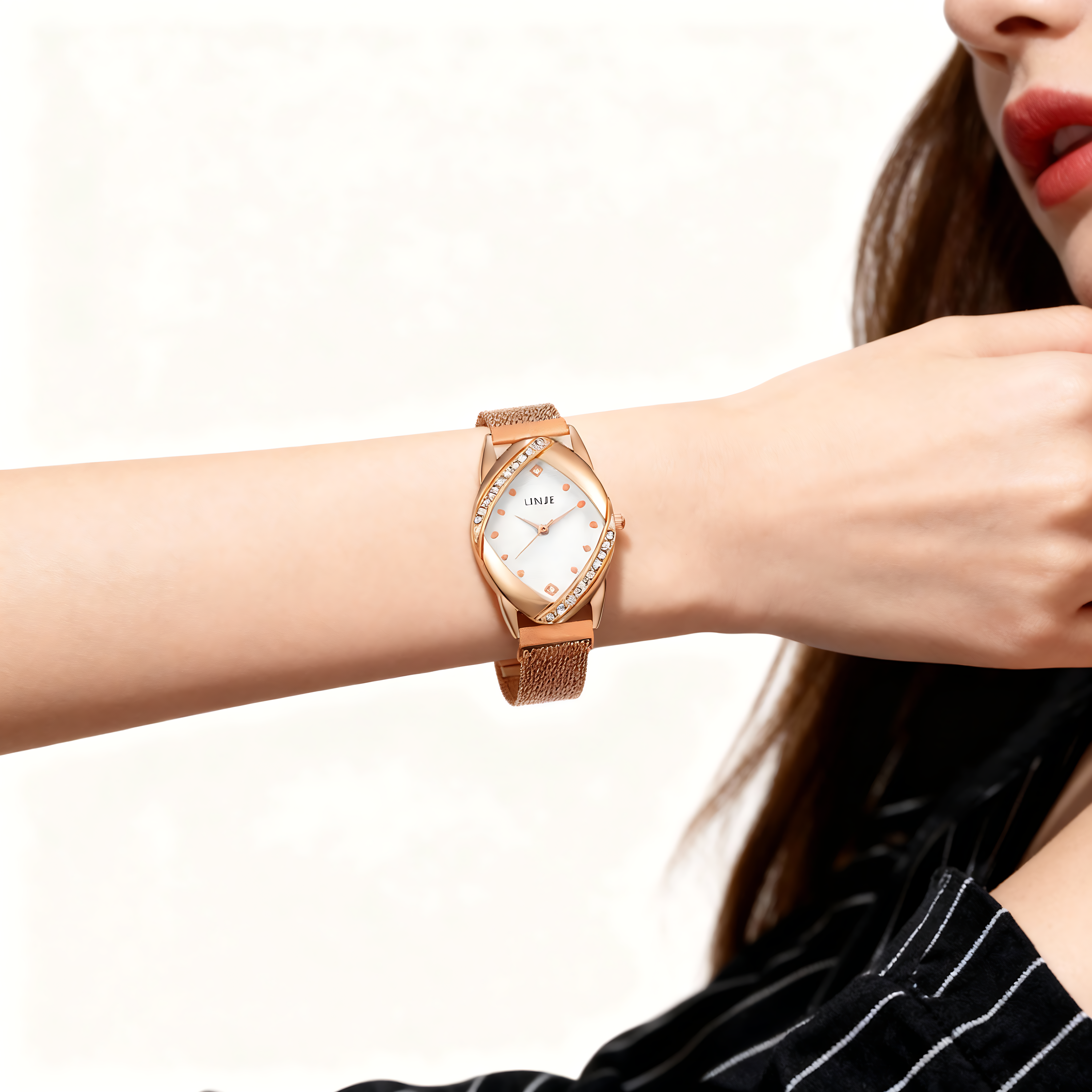 LINJIE Luxury Rose-Gold Crystal Mesh Women’s Watch